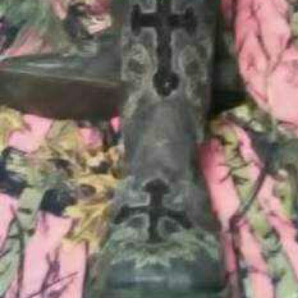 Rockin Leather boots - Picture 1 of 3